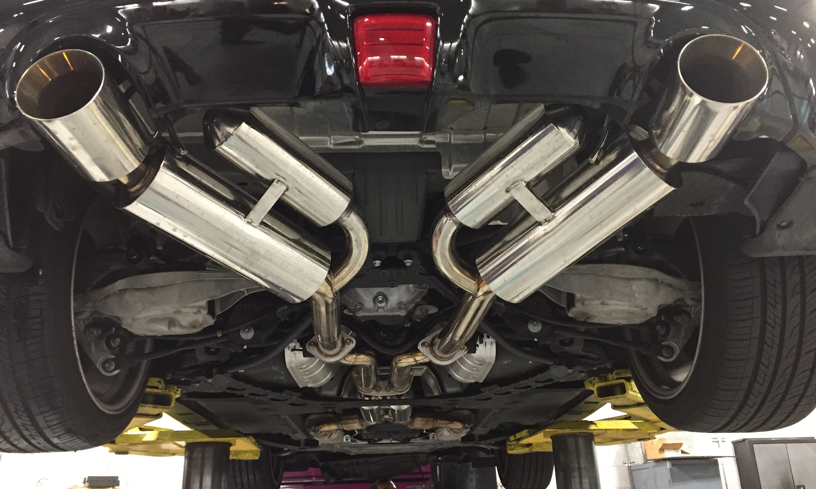 Used 2014 Nissan 370Z Touring w/ Sport Package RWD image 10