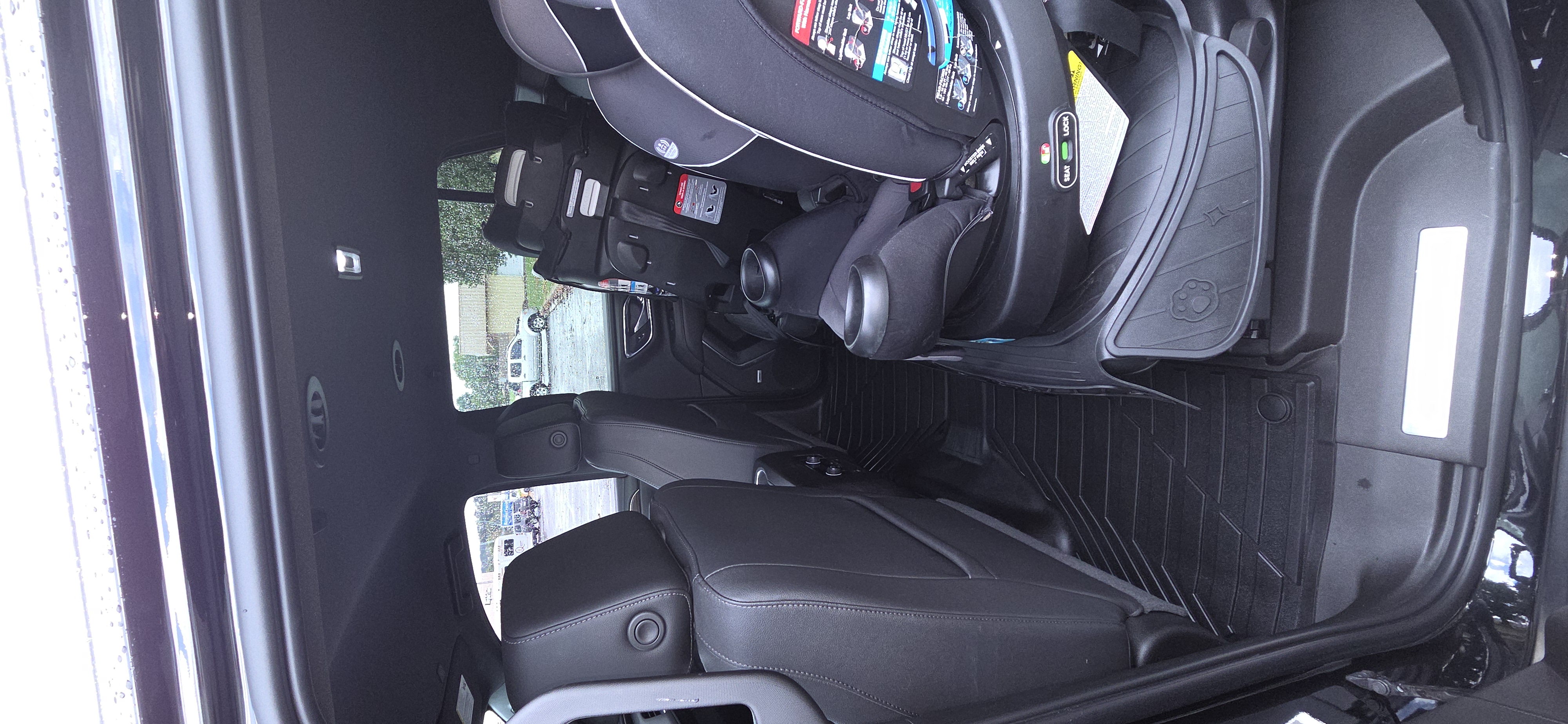 Used 2023 Chevrolet Tahoe LT AWD/4WD image 8