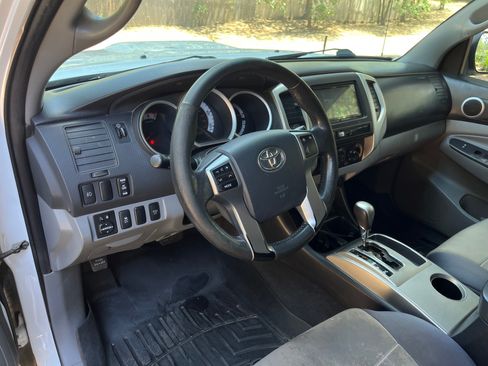 Used 2012 Toyota Tacoma 4x4 Double Cab w/ TRD Sport Pkg image 19