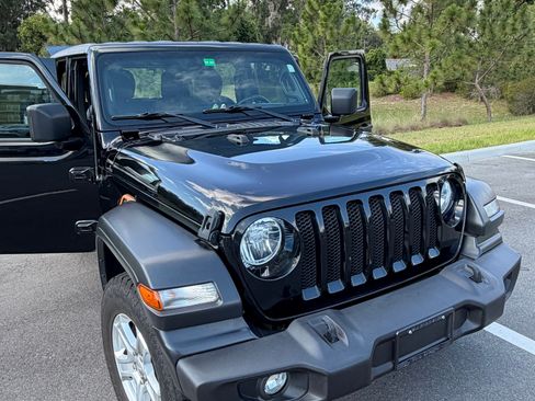Used 2020 Jeep Wrangler Unlimited Sport S AWD/4WD image 11