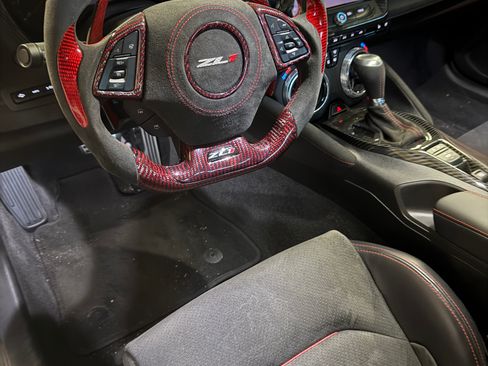 Used 2018 Chevrolet Camaro ZL1 image 6