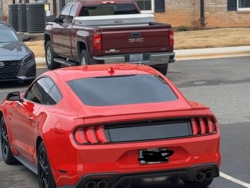 Used 2022 Ford Mustang GT Premium image 5