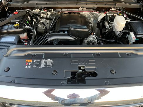 Used 2018 GMC Sierra 2500 SLE w/ HD SLE Preferred Plus Package image 27