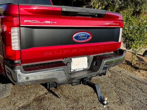 Used 2019 Ford F250 Lariat w/ Lariat Ultimate Package image 8