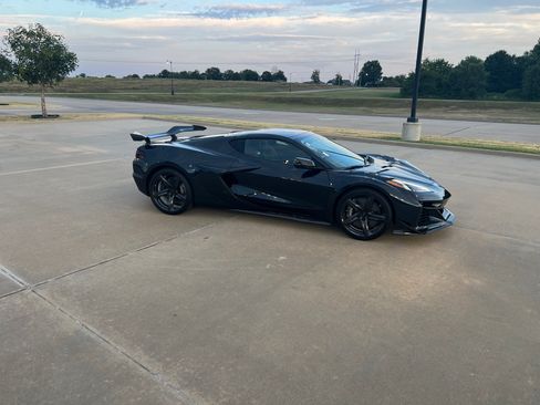 Used 2024 Chevrolet Corvette Z06 w/ Z07 Performance Package image 15