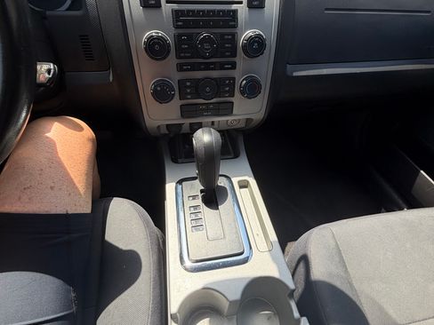 Used 2012 Ford Escape XLT FWD image 10