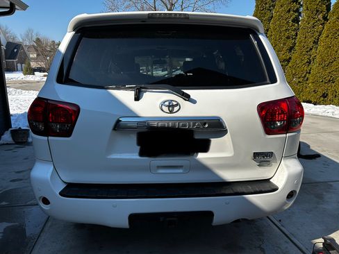 Used 2015 Toyota Sequoia Limited image 11