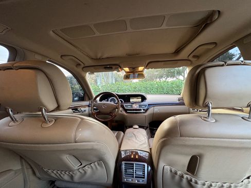 Used 2010 Mercedes-Benz S 550 image 14