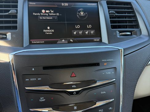 Used 2015 Lincoln MKS Sedan 4D image 8