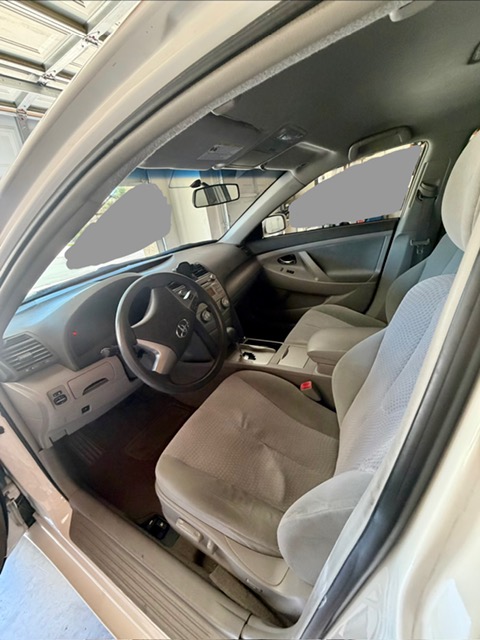 Used 2010 Toyota Camry LE FWD image 10