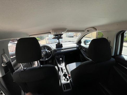 Used 2018 Toyota Yaris iA FWD image 8