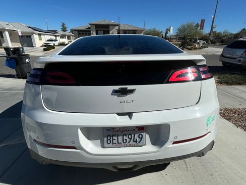 Used 2014 Chevrolet Volt Premium w/ Premium Trim Package image 4