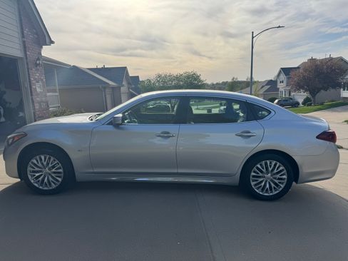 Used 2015 INFINITI Q70 L 3.7 w/ Deluxe Touring Package image 5