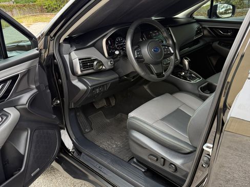 Used 2025 Subaru Outback Onyx Edition XT image 9
