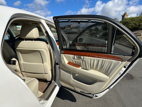 Used 2004 Lexus LS 430 image 11