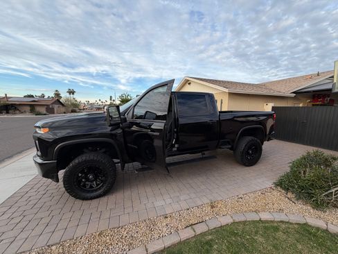 Used 2022 Chevrolet Silverado 2500 LTZ w/ LTZ Convenience Package image 6