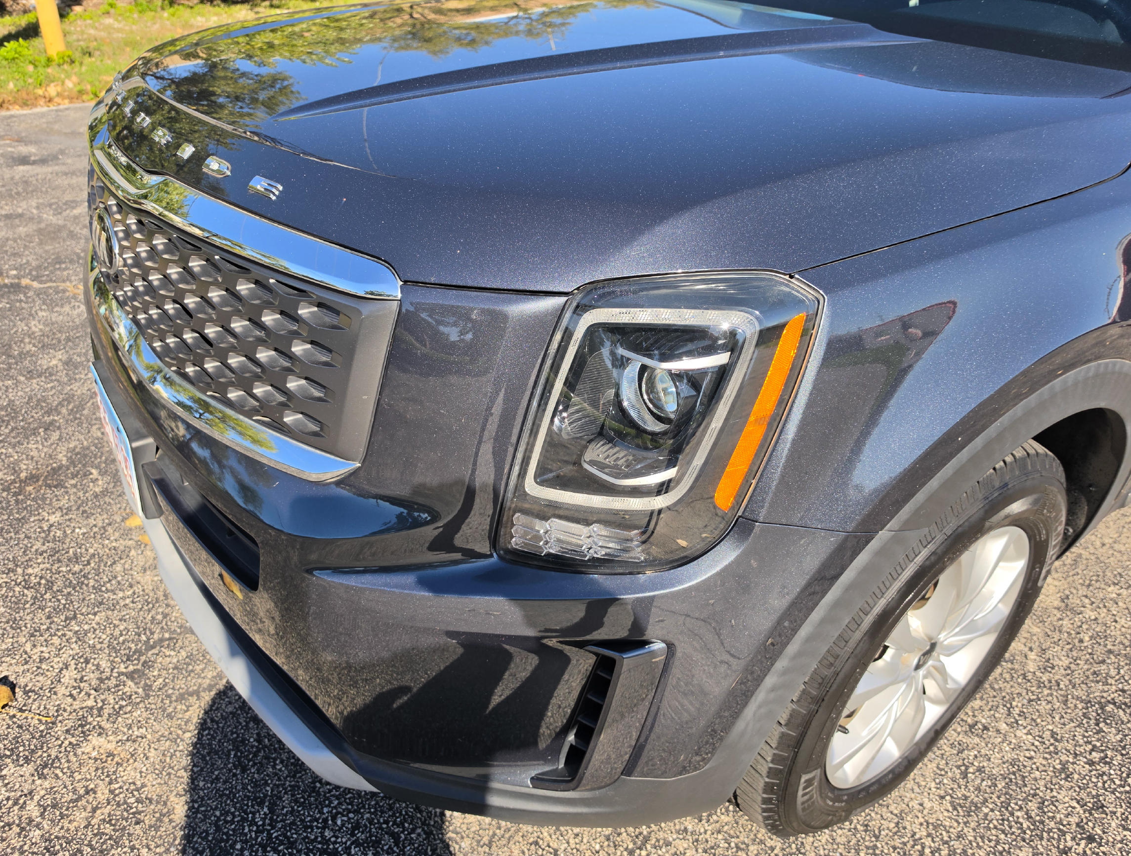 Used 2020 Kia Telluride LX FWD image 8