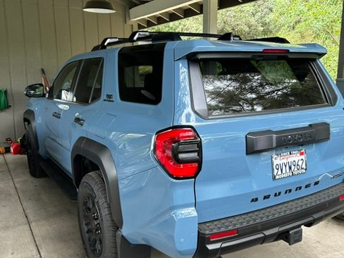 Used 2025 Toyota 4Runner TRD Off-Road Premium AWD/4WD image 13