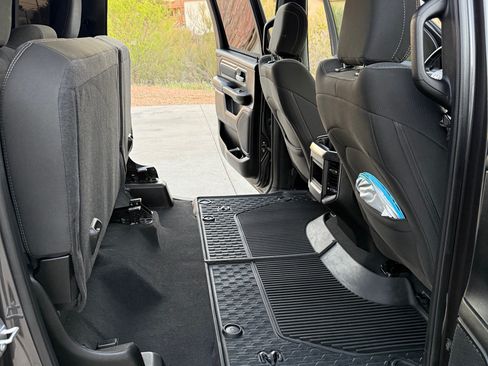 Used 2019 RAM 1500 Big Horn image 24