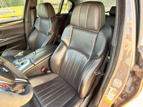 Used 2016 BMW M5 RWD image 24