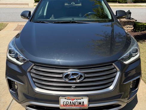 Used 2019 Hyundai Santa Fe XL FWD image 4