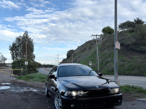 Used 2002 BMW 540i Sedan image 8
