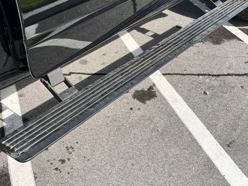 Used 2019 RAM 1500 Limited image 12