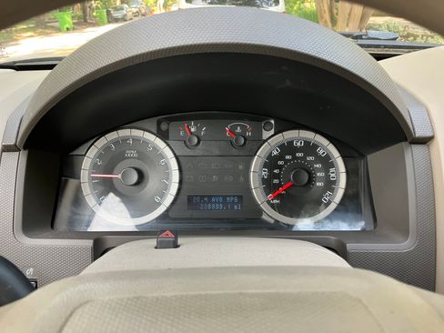 Used 2008 Ford Escape XLT FWD image 5
