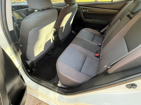 Used 2017 Toyota Corolla LE image 10