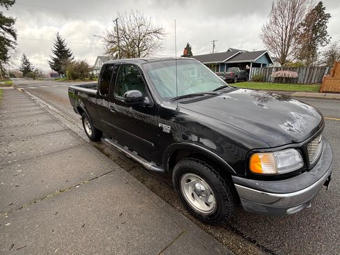 Used 2001 Ford F150 4x4 SuperCab image 2