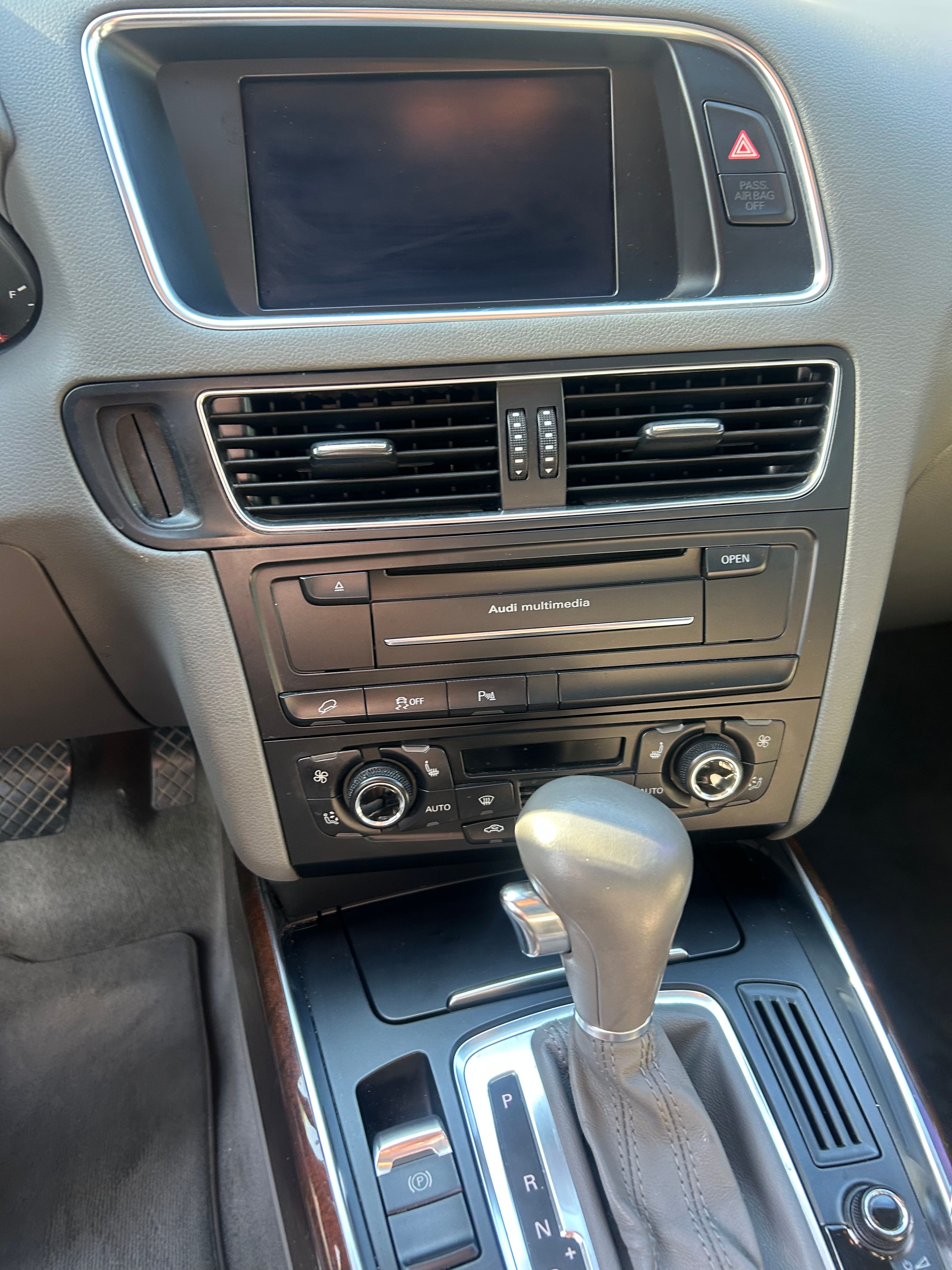 Used 2011 Audi Q5 3.2 Premium Plus AWD/4WD image 11
