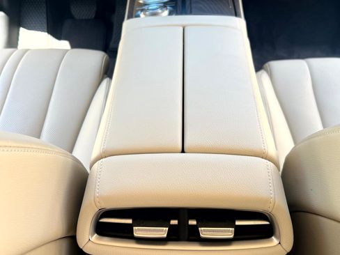 Used 2022 Genesis G80 2.5T w/ Prestige Package image 17