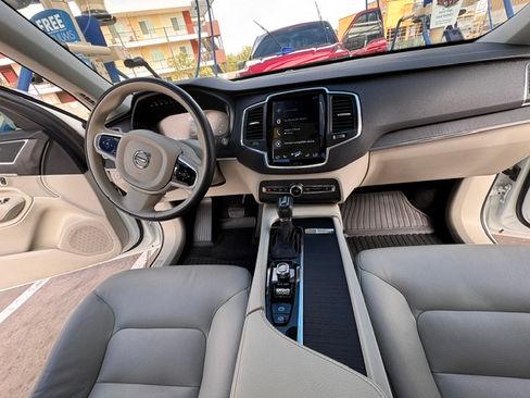 Used 2020 Volvo XC90 T6 Momentum w/ Protection Package Premier AWD/4WD image 10