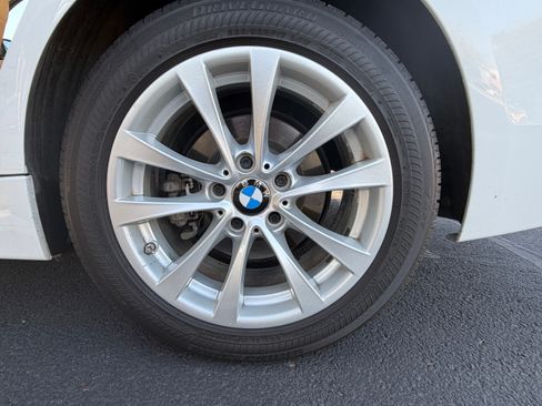 Used 2016 BMW 320i Sedan RWD image 12