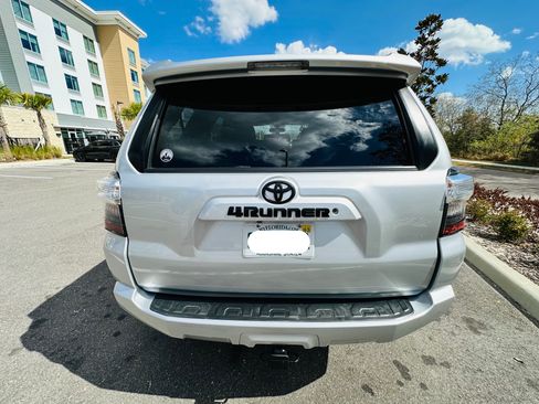 Used 2019 Toyota 4Runner SR5 image 6