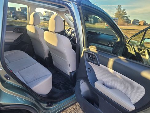Used 2018 Subaru Forester 2.5i Premium image 17