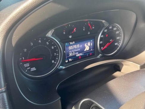 Used 2019 GMC Terrain SLE w/ Driver Convenience Package image 4