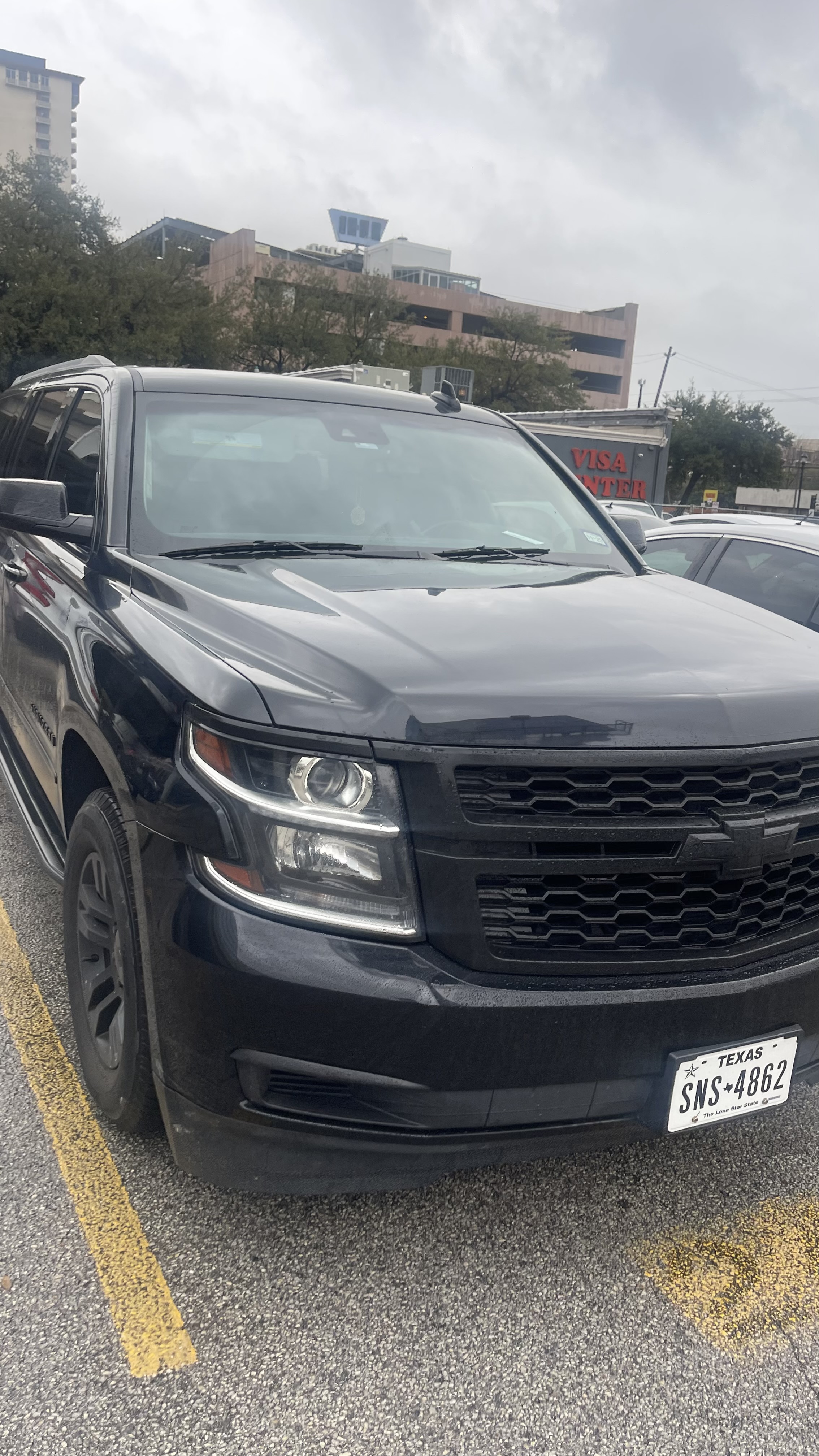 Used 2017 Chevrolet Suburban LT RWD image 5