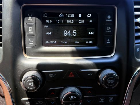 Used 2016 Jeep Grand Cherokee Laredo w/ Quick Order Package 23E RWD image 6