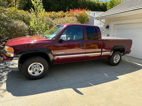 Used 2000 GMC Sierra 2500 4x4 Extended Cab HD image 2