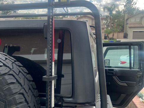 Used 2012 Jeep Wrangler Unlimited Sport image 18