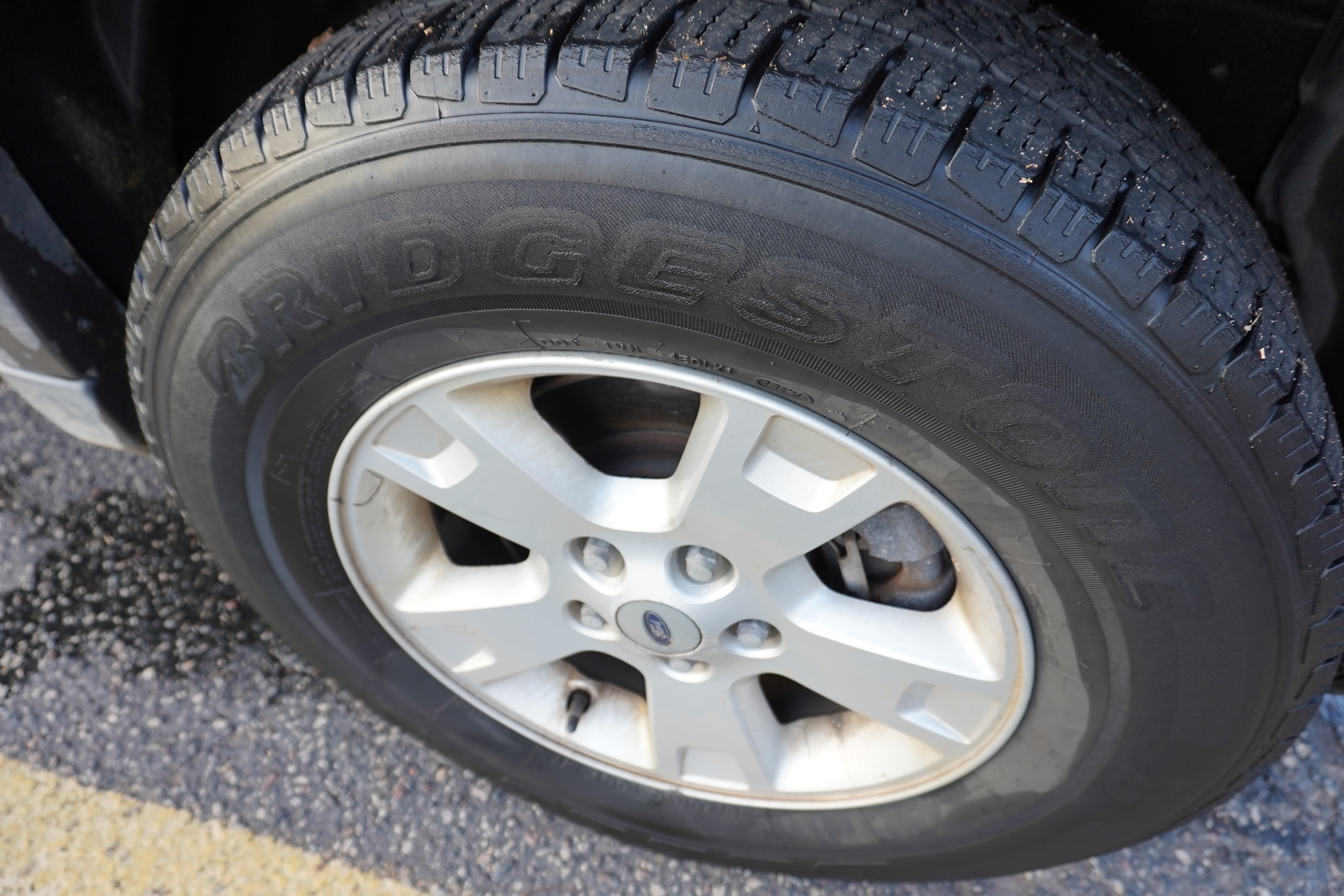 Used 2005 Ford Escape XLT AWD/4WD image 4