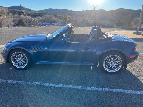 Used 2001 BMW Z3 3.0i image 2