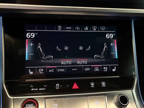 Used 2021 Audi RS 7 Sportback w/ Black Optic Package image 28