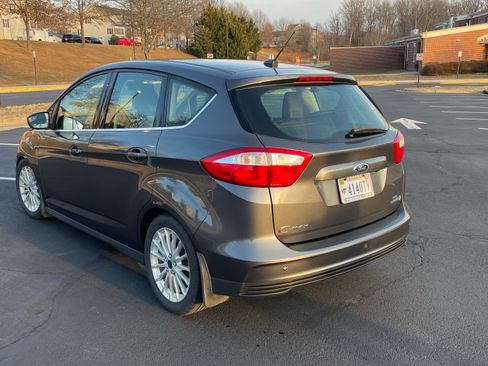 Used 2015 Ford C-MAX SEL w/ Equipment Group 302A image 5