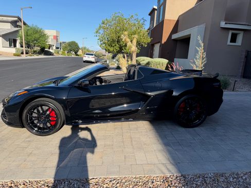 Used 2023 Chevrolet Corvette Z06 w/ Stealth Interior Trim Package RWD image 28