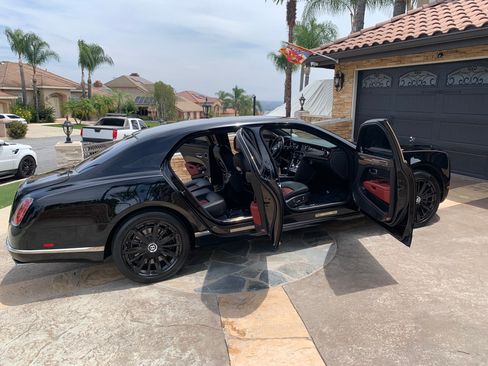 Used 2012 Bentley Mulsanne RWD image 23