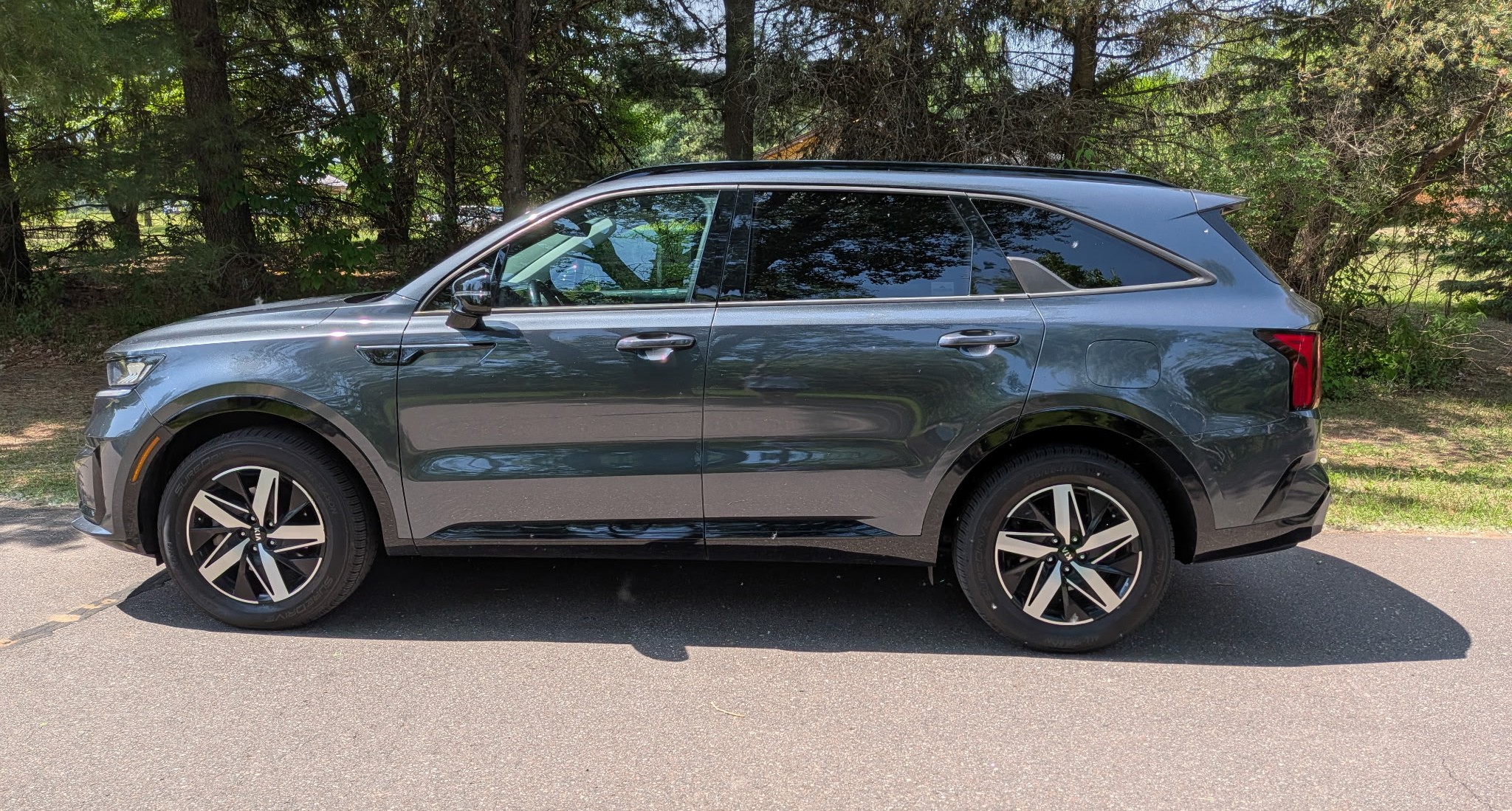 Used 2021 Kia Sorento S FWD image 1
