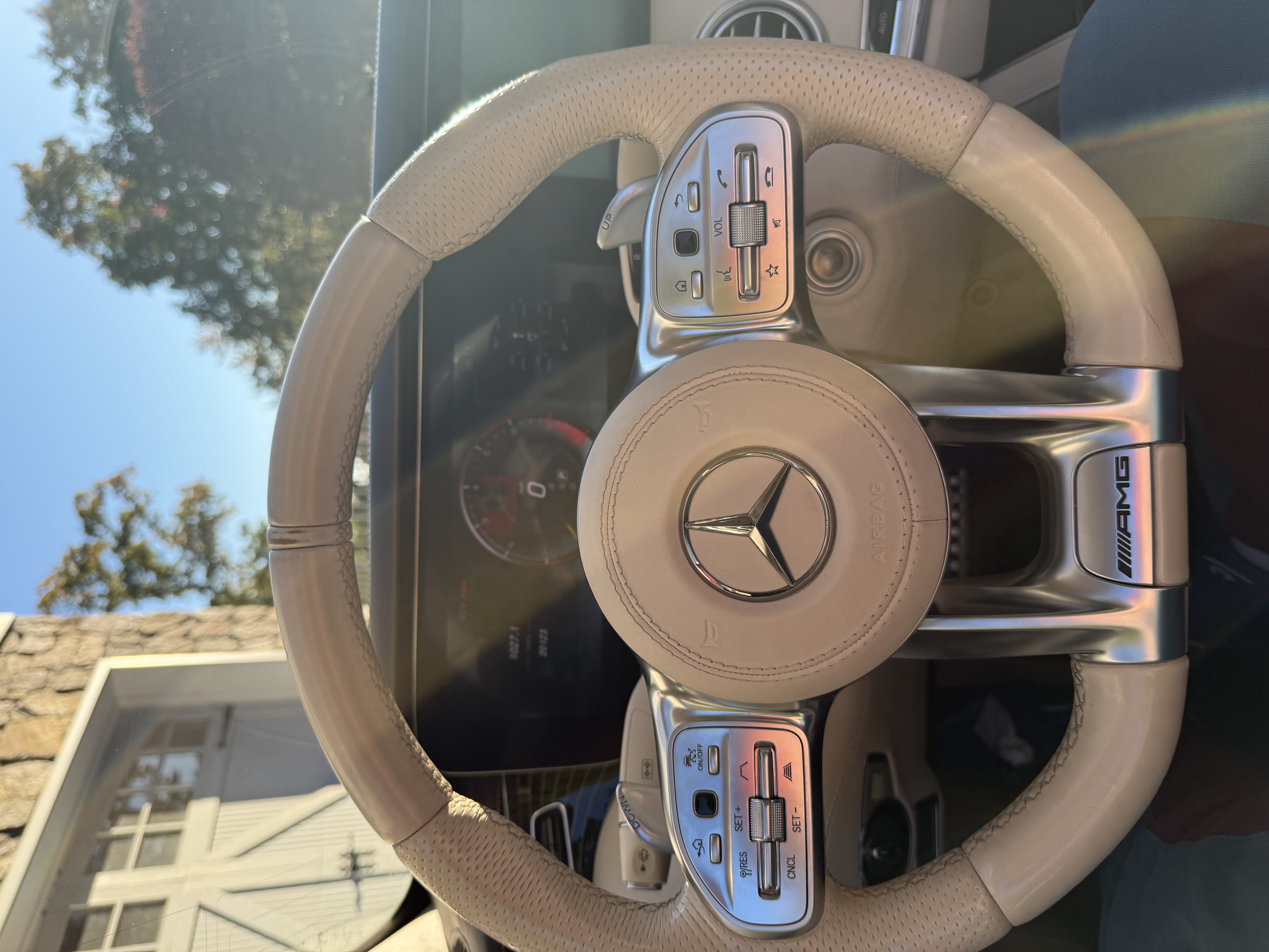 Used 2019 Mercedes-Benz S 63 AMG 4MATIC Cabriolet image 11