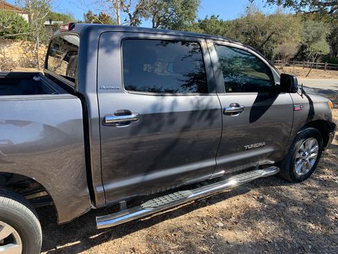 Used 2013 Toyota Tundra Platinum image 8